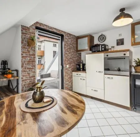 Stil-apartment Mit Kueche, Suedterrasse Und Wlan * Leipzig