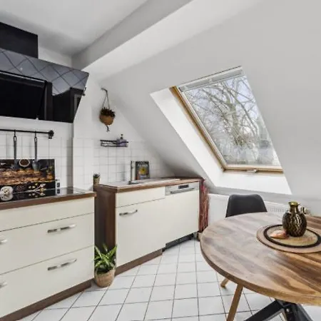 Stil-apartment Mit Kueche, Suedterrasse Und Wlan Apartamento