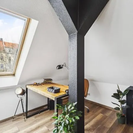 Stil-apartment Mit Kueche, Suedterrasse Und Wlan Leipzig